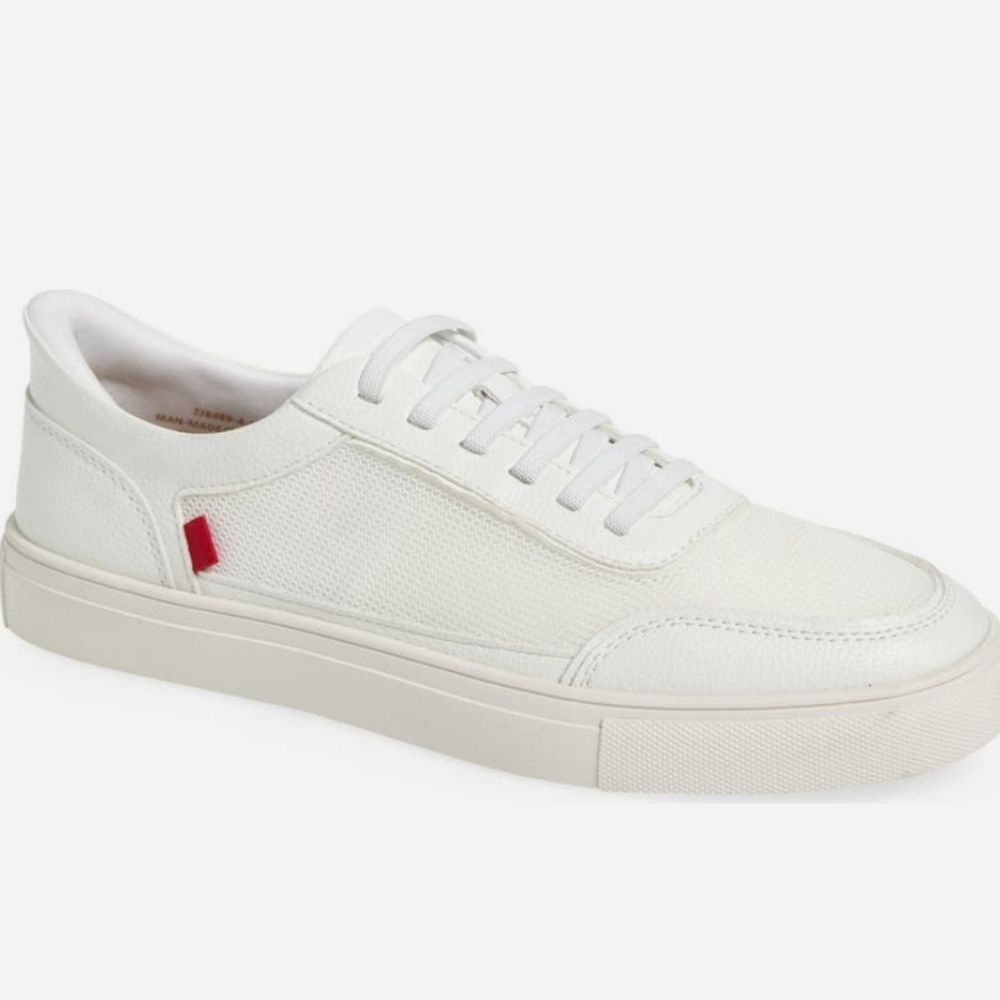 Classic White and Red M Sneakers